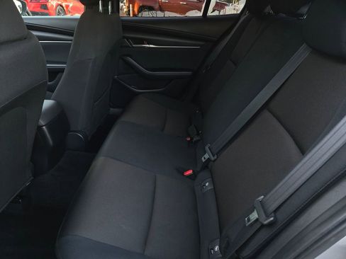 Used 2021 MAZDA MAZDA3 Sedan image 12