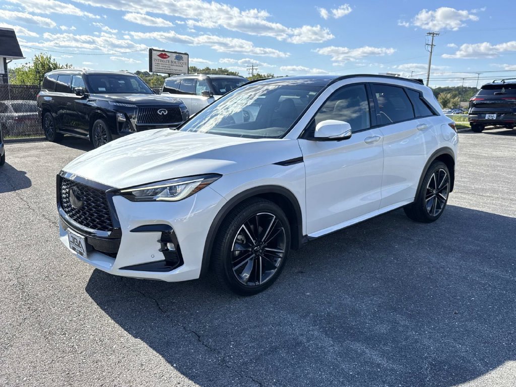 Used 2023 INFINITI QX50 Sport AWD/4WD image 23