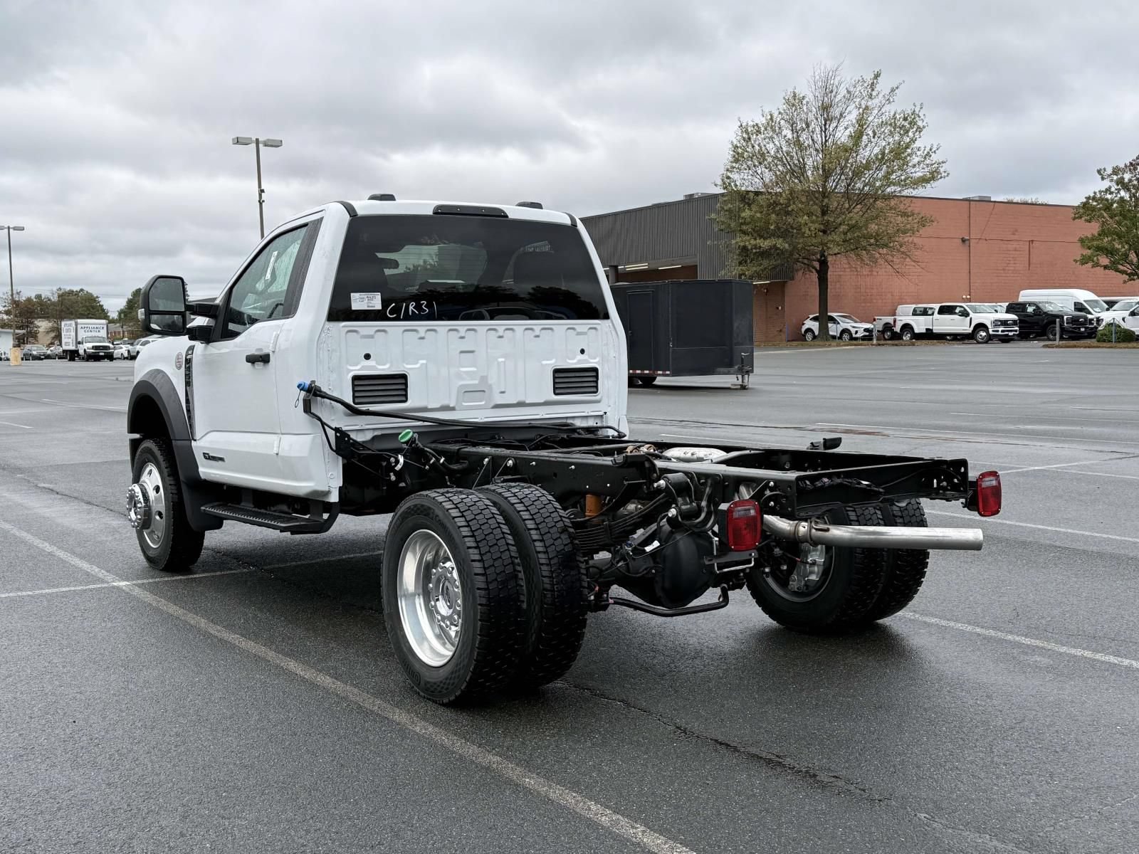 New 2026 Ford F450 XLT w/ XLT Value Package AWD/4WD image 4