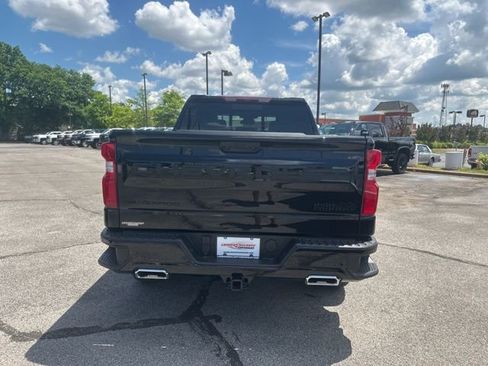 New 2026 Chevrolet Silverado 1500 High Country w/ LPO, Dark Essentials Package AWD/4WD image 4