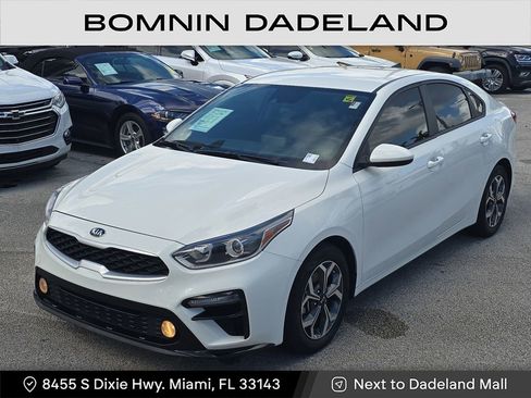 Used 2020 Kia Forte LXS image 2