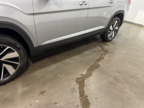 New 2026 Volkswagen Atlas SE image 10