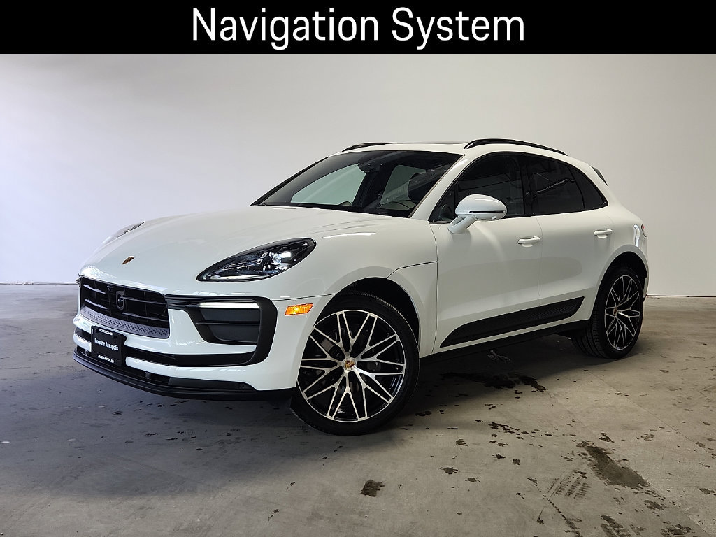 Used 2026 Porsche Macan AWD/4WD image 1