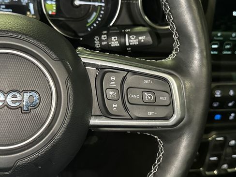 Used 2023 Jeep Wrangler Unlimited Sahara w/ Cold Weather Group image 24