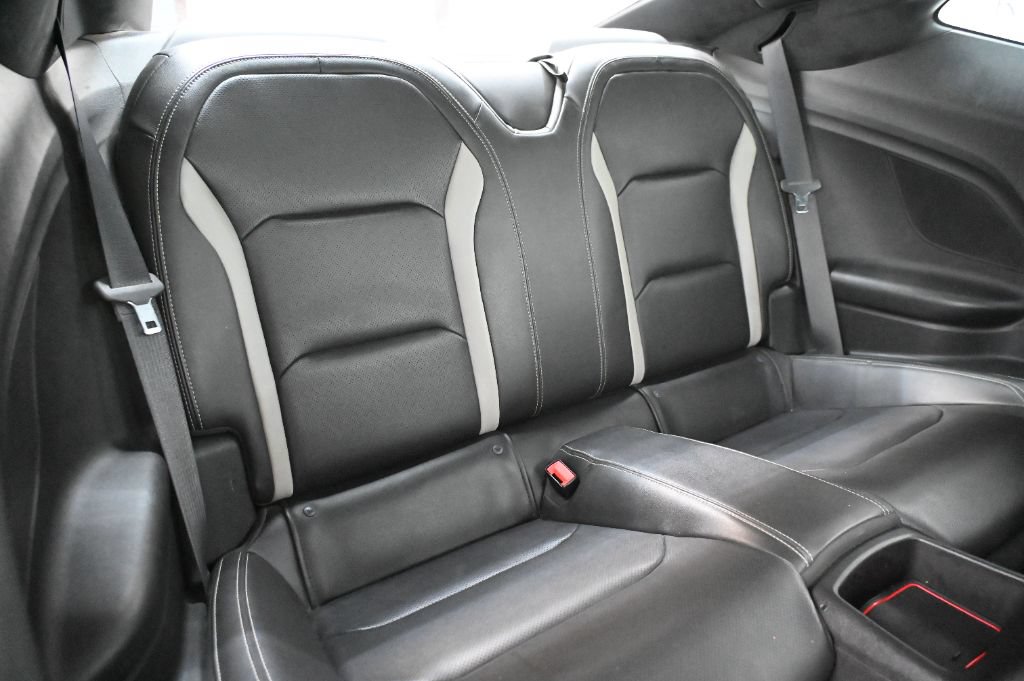 Used 2019 Chevrolet Camaro SS RWD image 37