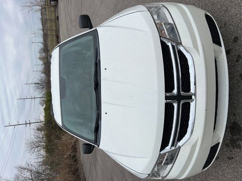 Used 2016 Dodge Journey SE w/ Flexible Seating Group image 3