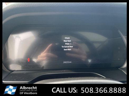 Used 2024 Jeep Grand Cherokee L Limited image 29