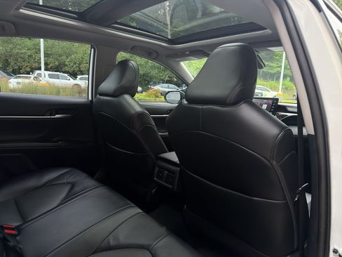 Used 2023 Toyota Camry XLE FWD image 17