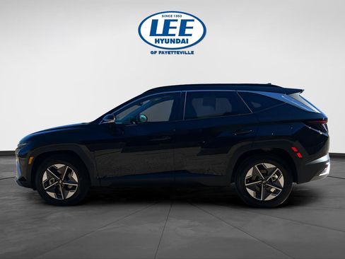 Certified 2025 Hyundai Tucson SEL image 3