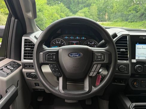 Used 2017 Ford F350 XLT AWD/4WD image 24