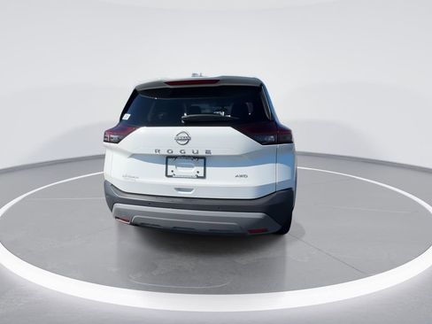 Used 2023 Nissan Rogue S image 7