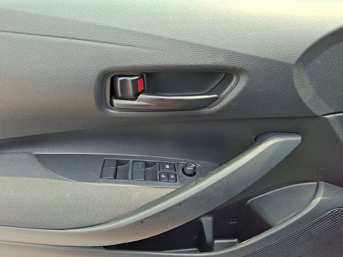 Used 2024 Toyota Corolla LE FWD image 12