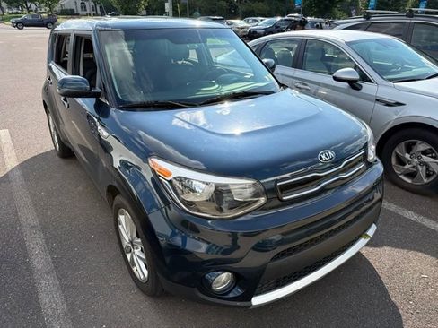 Used 2018 Kia Soul + w/ Audio Package FWD image 15