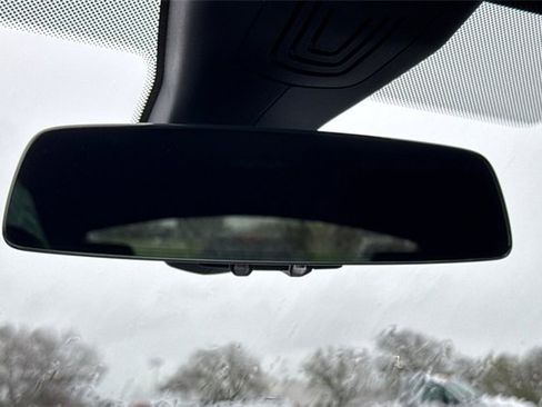 Used 2022 BMW X6 xDrive40i w/ M Sport Package image 25