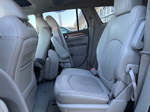 Used 2012 Buick Enclave Leather image 9