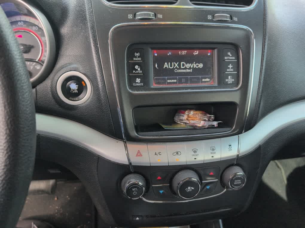 Used 2015 Dodge Journey SXT w/ Flexible Seating Group FWD image 11