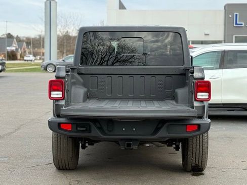 Used 2021 Jeep Gladiator Overland w/ Popular Equipment Package image 47