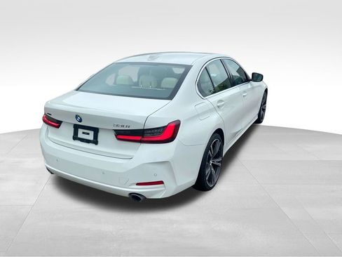 Used 2024 BMW 330i xDrive Sedan w/ Convenience Package AWD/4WD image 5