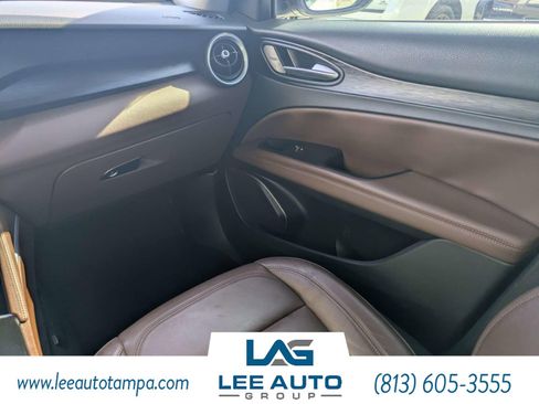 Used 2019 Alfa Romeo Stelvio RWD image 16