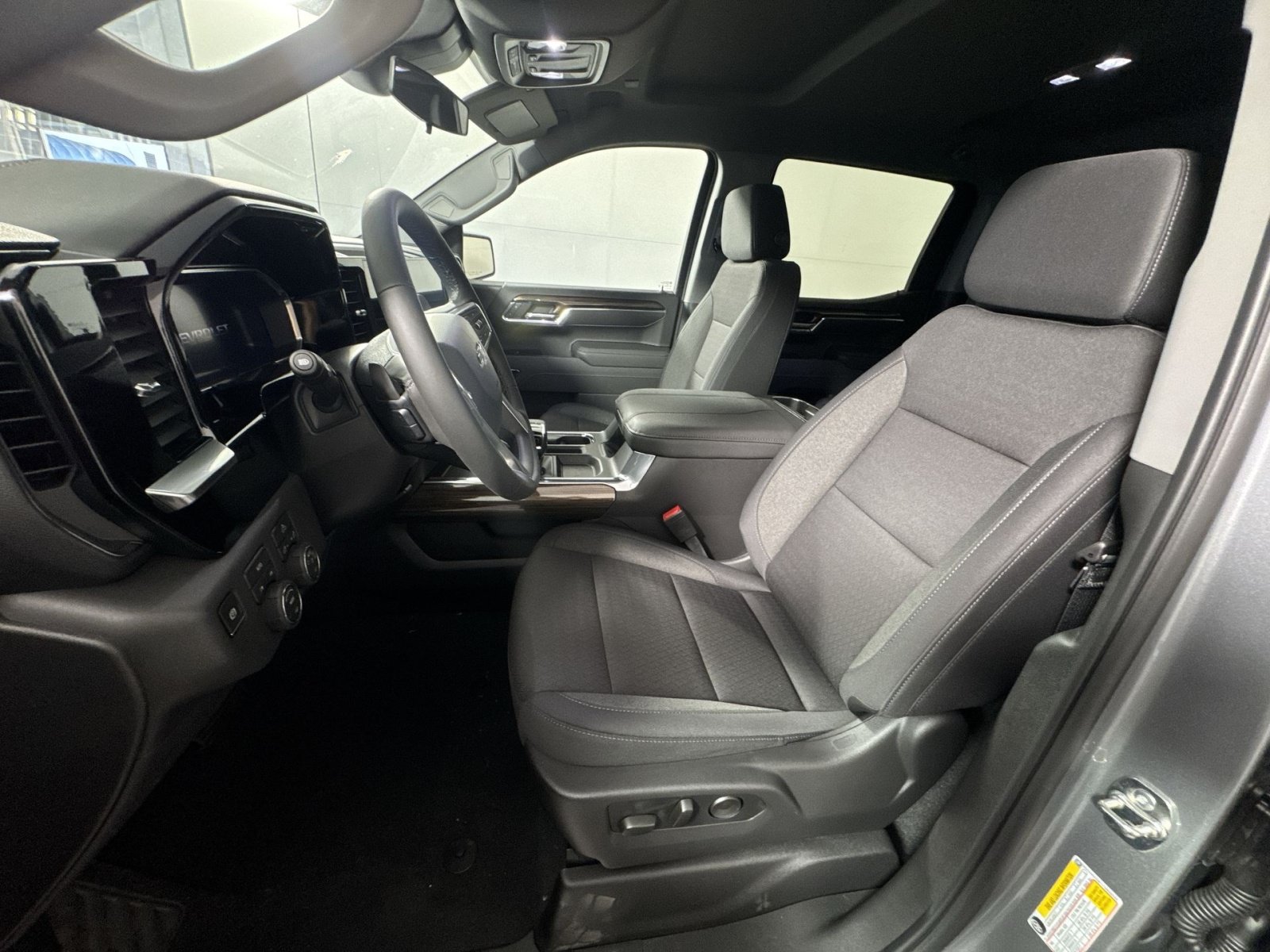 New 2026 Chevrolet Silverado 1500 RST AWD/4WD image 13