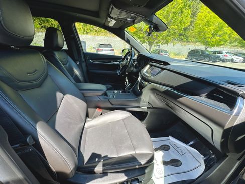 Used 2020 Cadillac XT5 Premium Luxury image 32