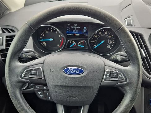 Used 2019 Ford Escape SEL image 15