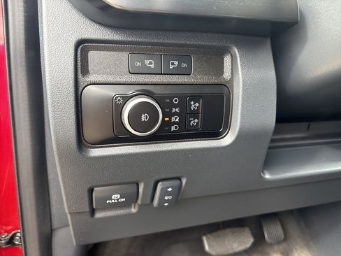 Used 2024 Ford F550 4x4 SuperCab Super Duty image 13