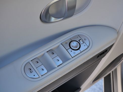 Certified 2023 Hyundai Ioniq 5 Limited w/ Cargo Package image 19