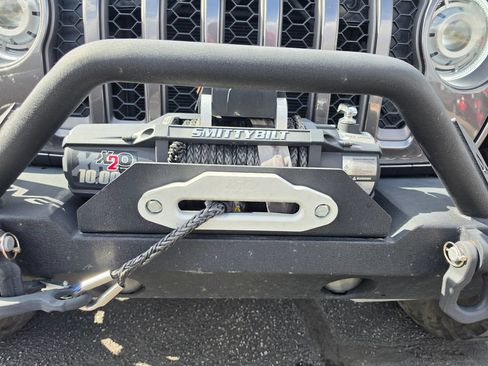 Used 2021 Jeep Gladiator Mojave w/ Trailer Tow Package AWD/4WD image 10