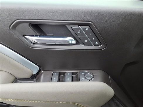 New 2026 Chevrolet Colorado ZR2 w/ Technology Package image 10