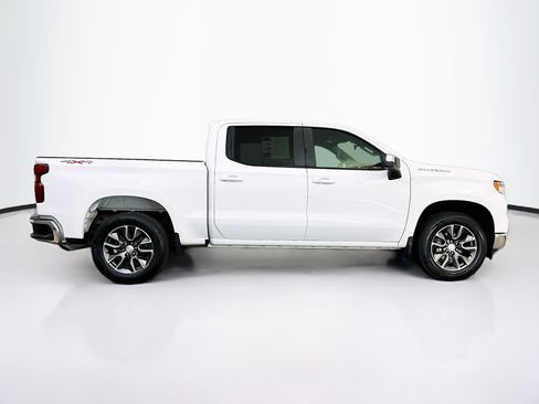 Used 2023 Chevrolet Silverado 1500 LT AWD/4WD image 10