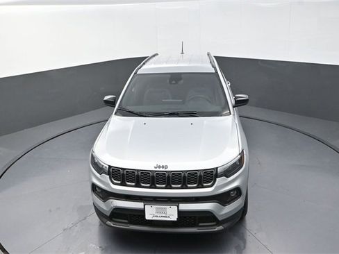 New 2026 Jeep Compass Latitude image 10