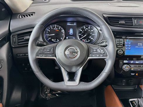 Used 2017 Nissan Rogue SL w/ SL Premium Package AWD/4WD image 11