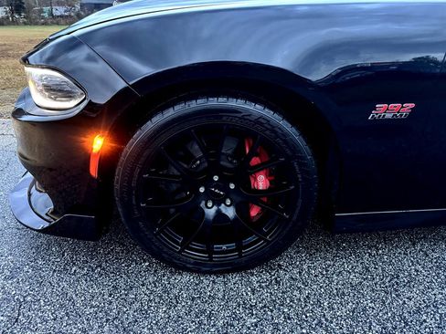 Used 2016 Dodge Charger SRT w/ Technology Group image 12
