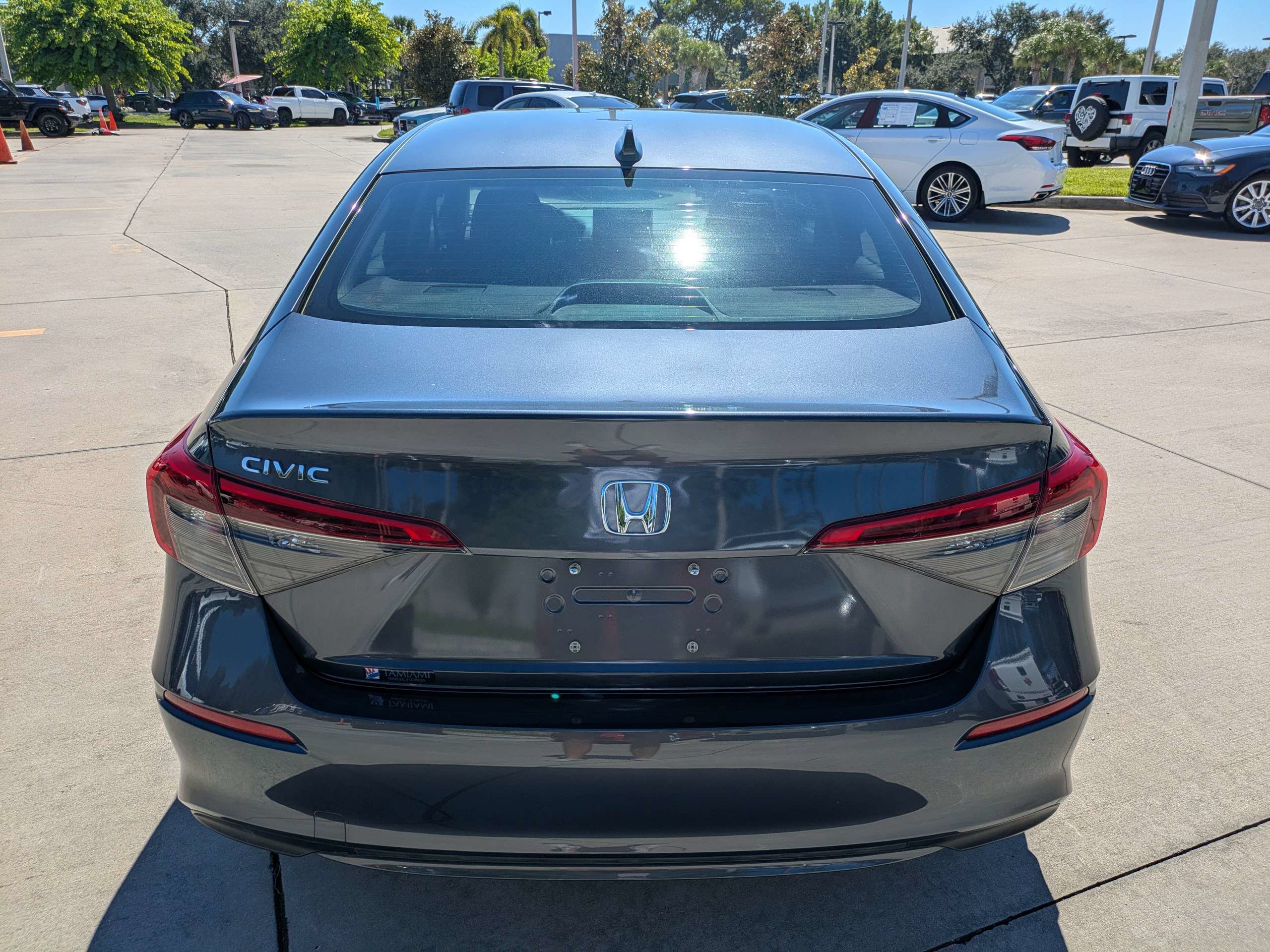 Used 2022 Honda Civic EX image 3
