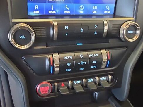 Certified 2020 Ford Mustang Shelby GT500 w/ Carbon Fiber Track Pack image 5