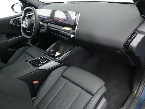 Certified 2025 BMW X3 xDrive30i w/ Convenience Package image 19