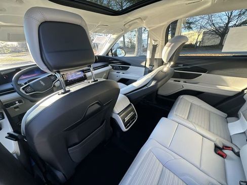 New 2026 Lincoln Nautilus Reserve image 24