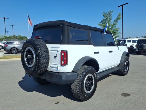 Certified 2022 Ford Bronco Big Bend w/ Sasquatch Package AWD/4WD image 3
