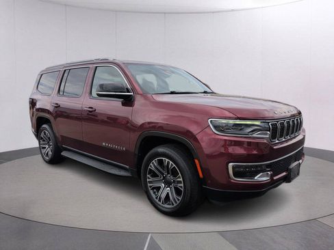 Used 2024 Jeep Wagoneer Series II AWD/4WD image 9