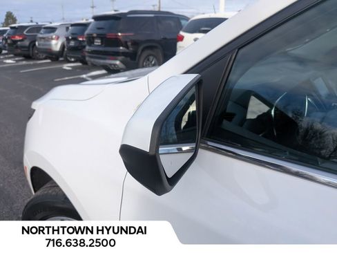 Used 2022 Chevrolet Equinox LT image 41