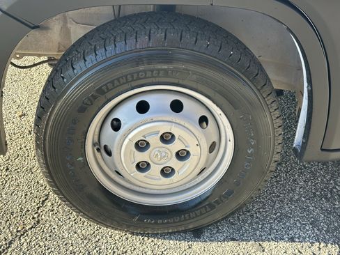 Used 2023 RAM ProMaster 2500 image 14