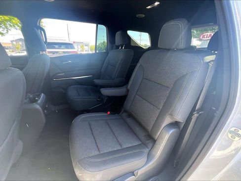 Used 2024 Chevrolet Traverse LT AWD/4WD image 22