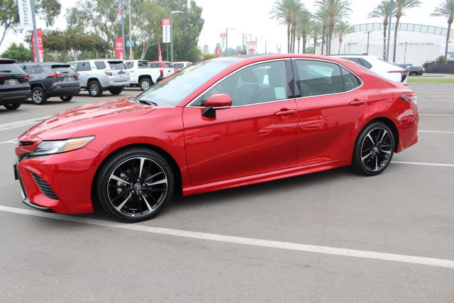 Used 2019 Toyota Camry XSE FWD image 6