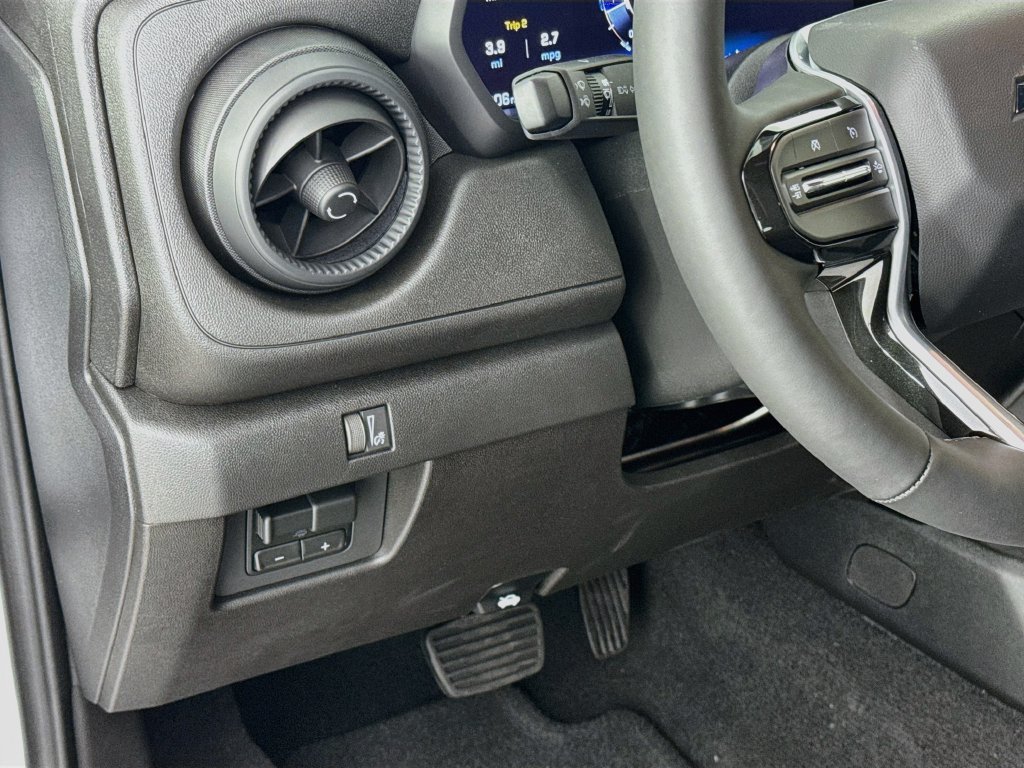 New 2026 Chevrolet Colorado Trail Boss AWD/4WD image 11