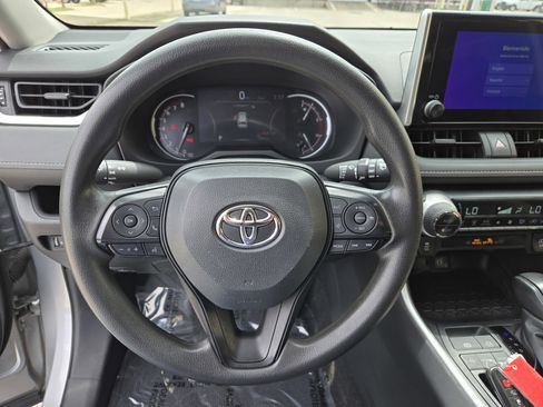 Used 2024 Toyota RAV4 XLE w/ Convenience Package image 12
