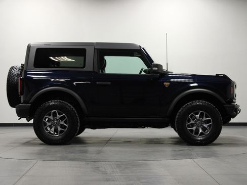 Used 2021 Ford Bronco Badlands image 3