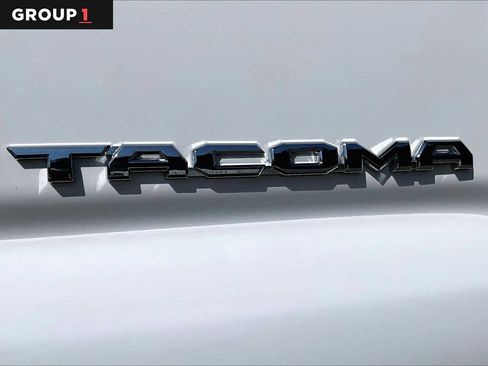 Used 2023 Toyota Tacoma TRD Off-Road w/ TRD Premium Off Road Package AWD/4WD image 33