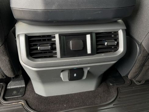 Used 2022 Ford F150 XLT AWD/4WD image 23