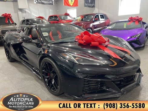 Used 2025 Chevrolet Corvette Z06 RWD image 7